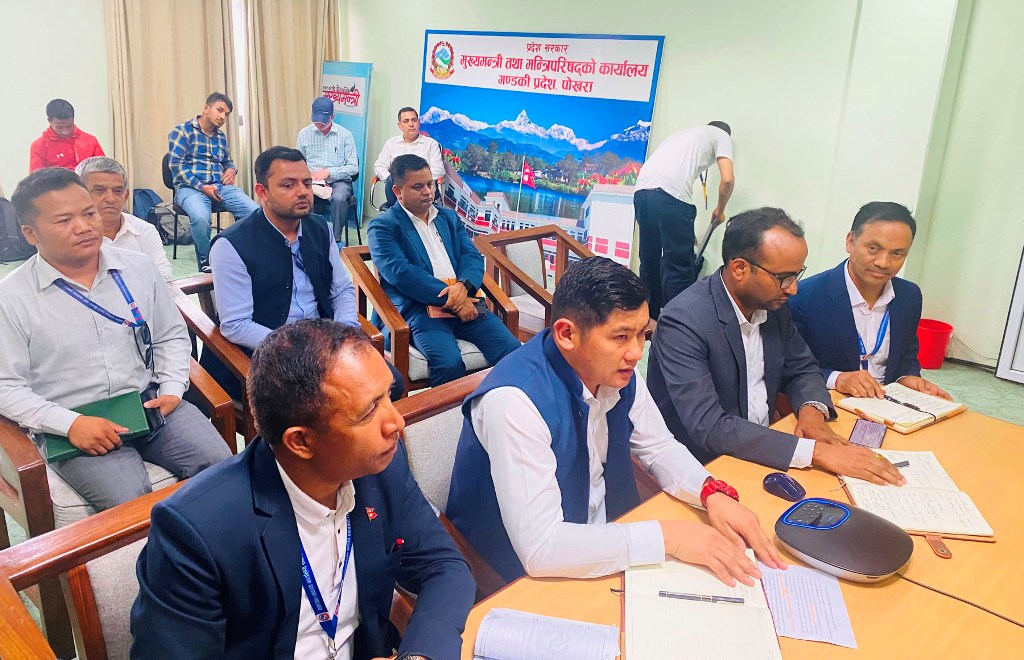 रेशमबहादुर जुग्जाली