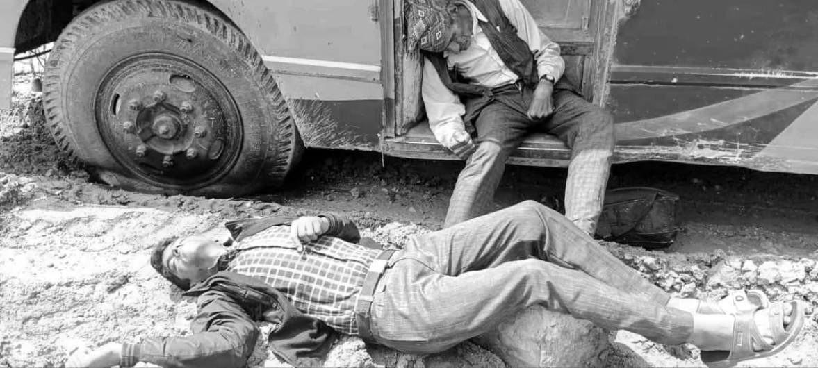 सल्यानमा गुडिरहेको बसमा करेन्ट लागेर बाबुछोराको मृत्यु