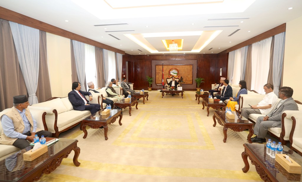 सत्ता गठबन्धनको बैठक