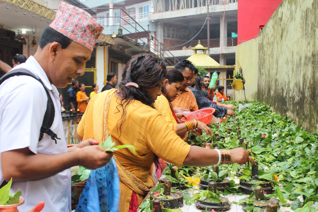 देवघाटधाममा पहिलो साउने सोमबार
