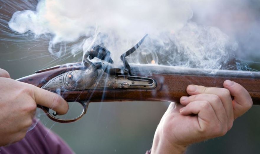 बन्दुक पड्काउँदा