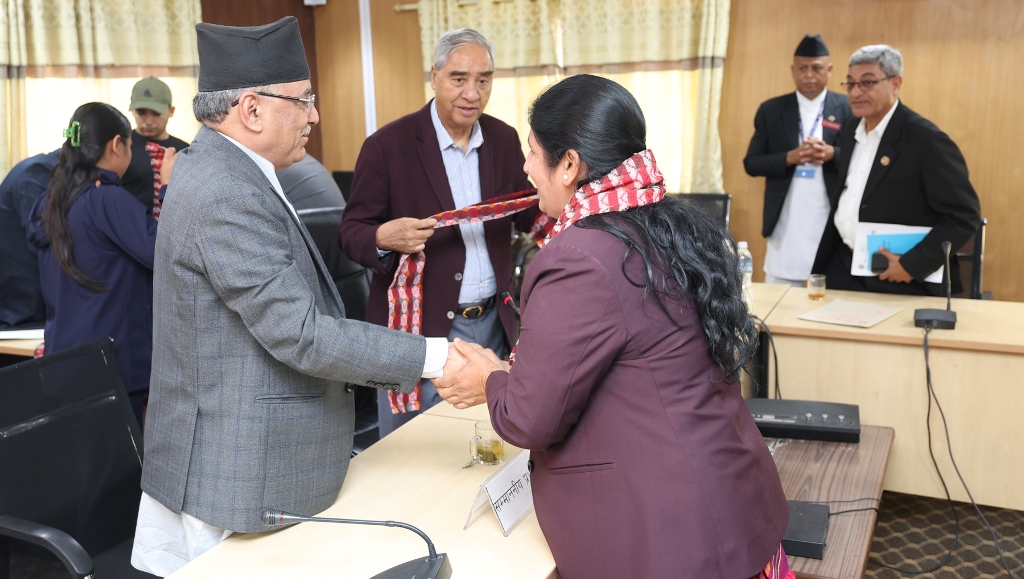 देउवा र प्रचण्ड