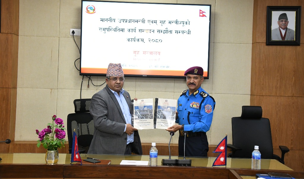 दिनेश भट्टराई र वसन्तबहादुर कुँवर