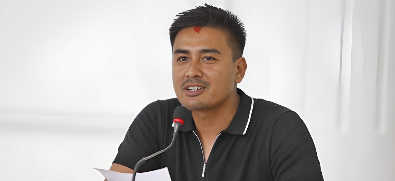 ज्ञानेन्द्र मल्ल