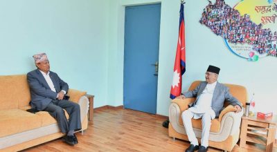एमाले अध्यक्ष ओली र भीम रावलबीच च्यासलमा भेटवार्ता