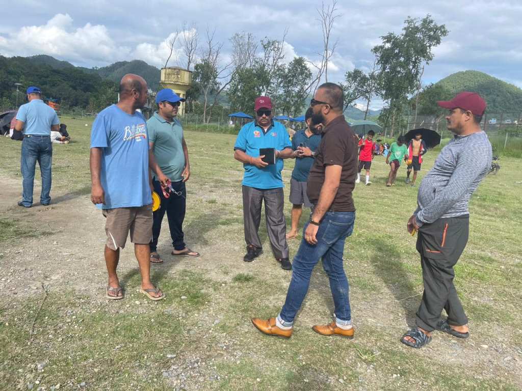 क्रिकेटखेल मैदान