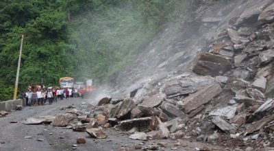 मेचीराजमार्ग अवरुद्ध