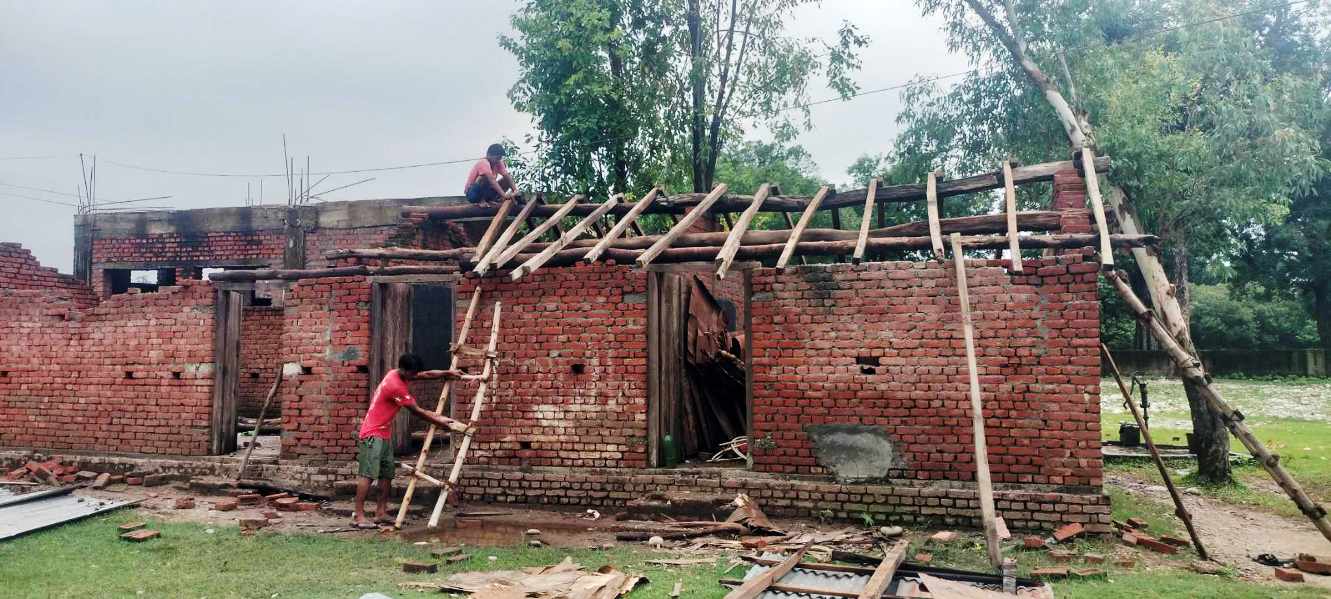 कक्षाकोठा पानीले जलमग्न