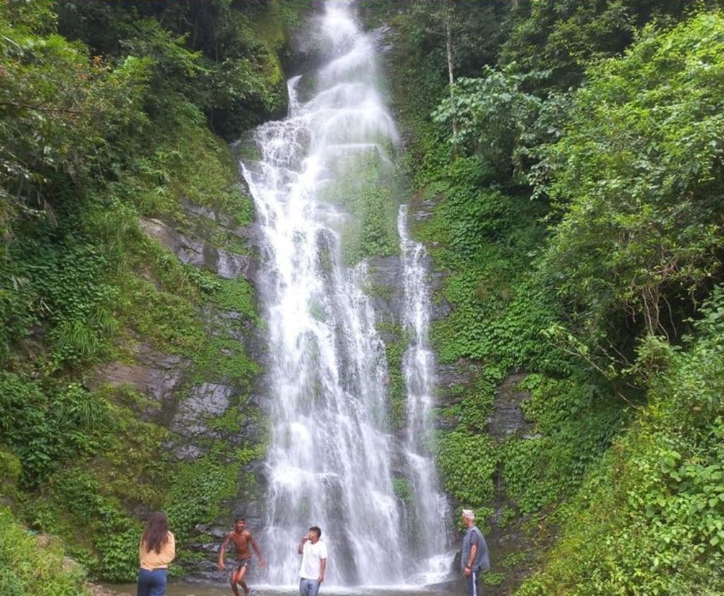 रोला झरना