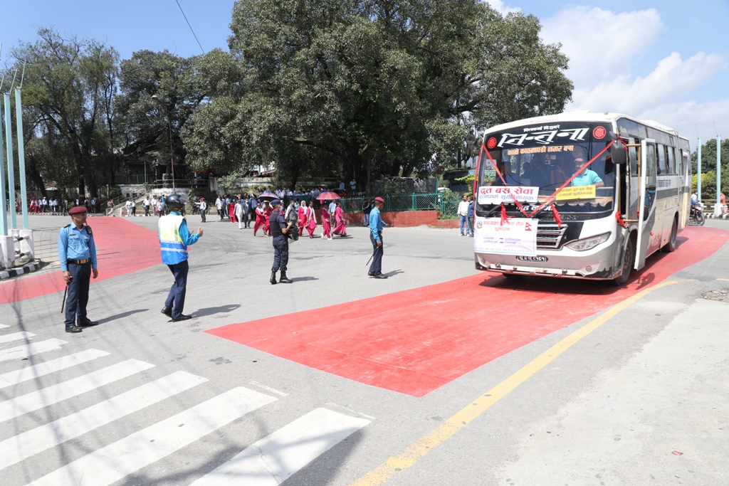 द्रुत बस सेवा सञ्चालन