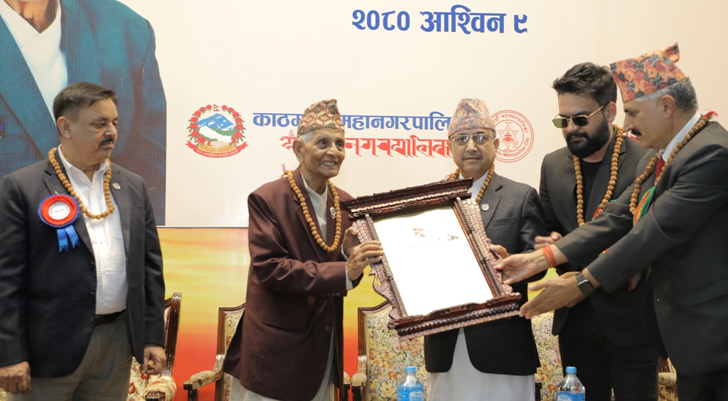 ‘दिव्य शताब्दी पुरुष’ डा. लाल दासलाई नागरिक अभिनन्दन