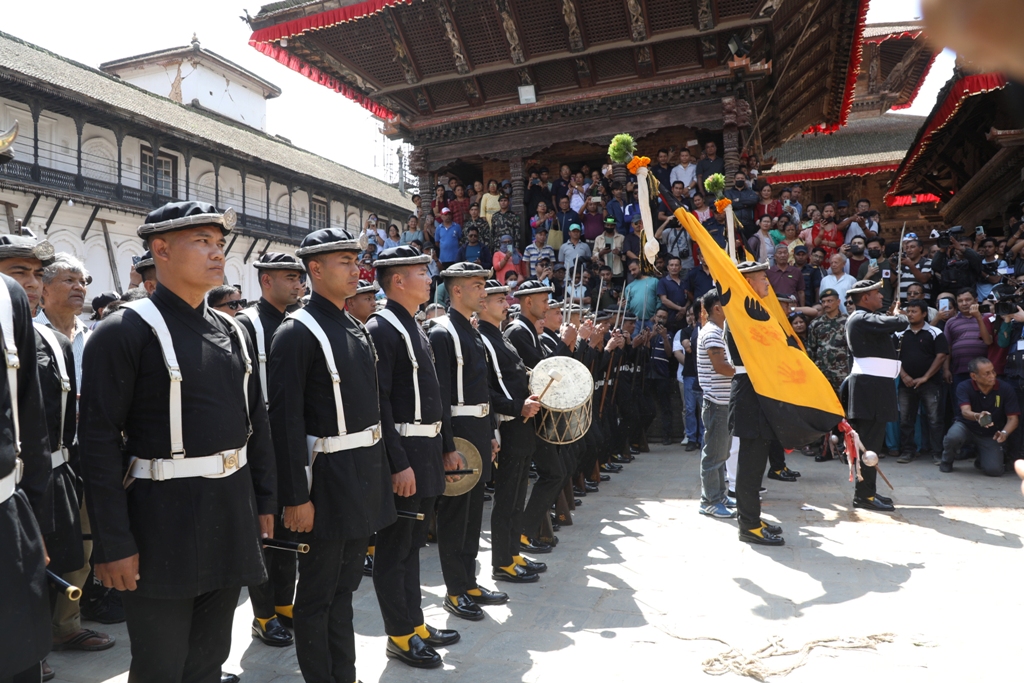 इन्द्रजात्रा_इन्द्रध्वज लिङ्गो हनुमाढोका दरबार
