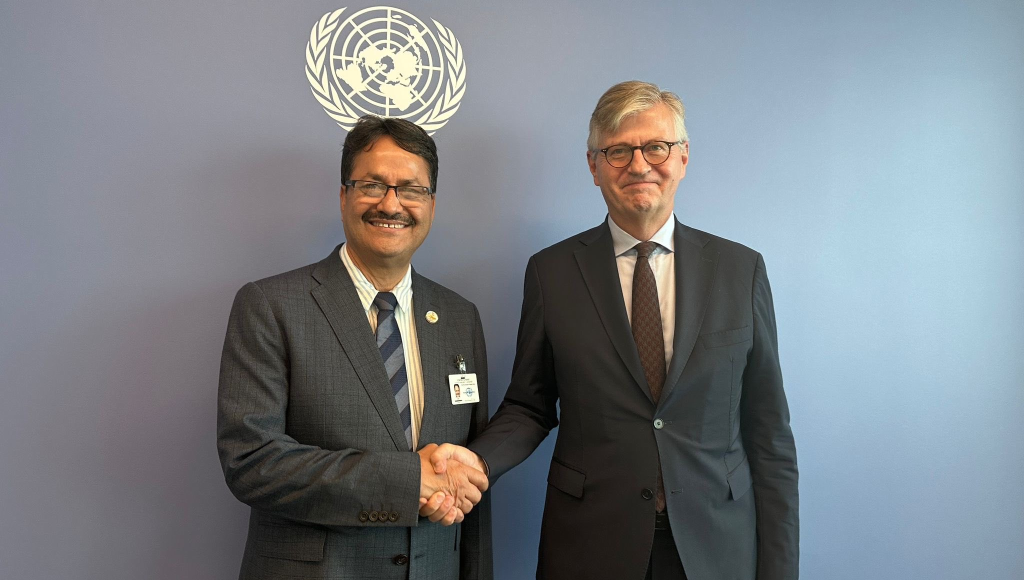 एनपी साउद र जिन पिएरेरे लाक्रोक्स