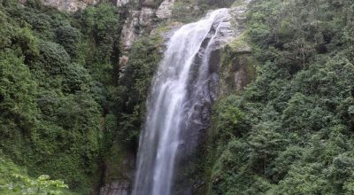 महभिर झरना