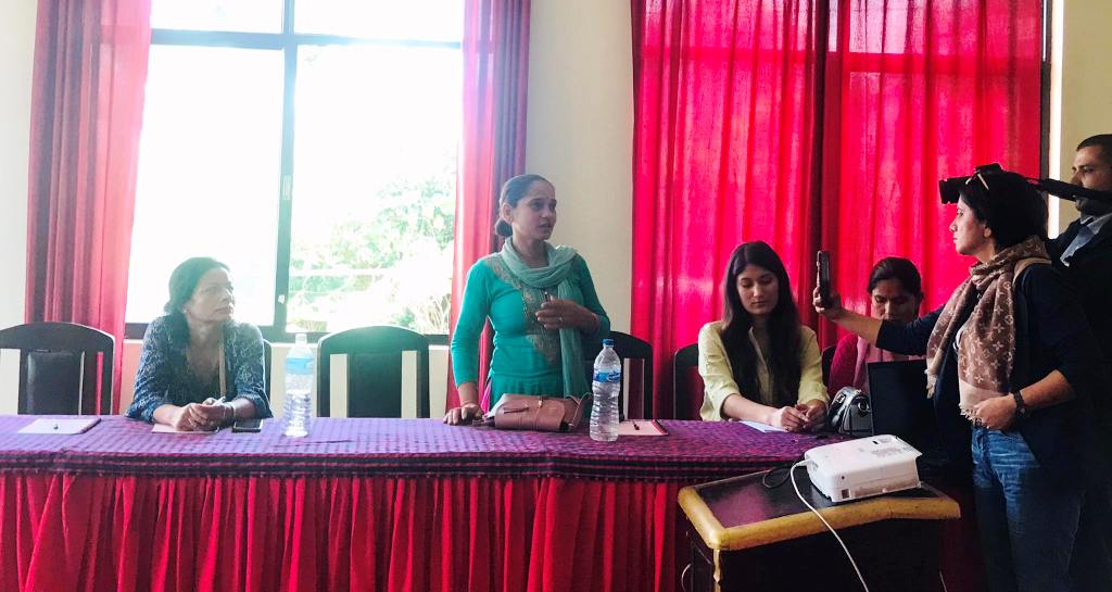 द्वन्द्वपीडित महिला