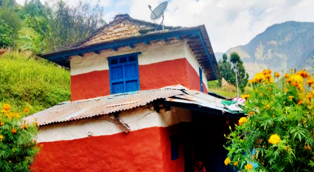 रातो माटो घर