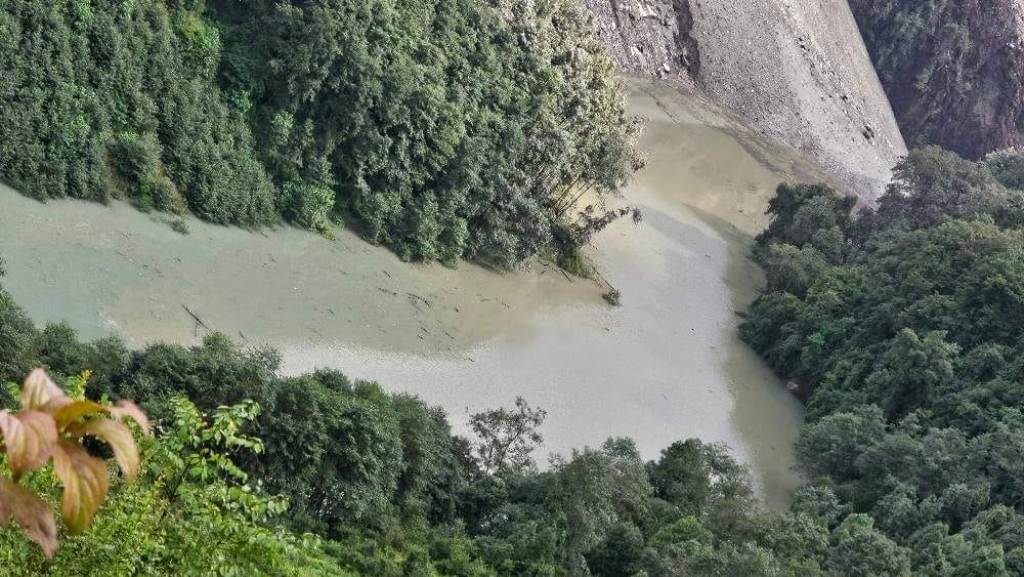 किम्रोङखोला