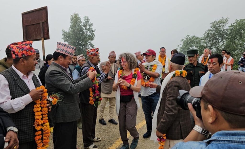 चौध देशका ४० जना ख्यातिप्राप्त चित्रकार खोटाङमा