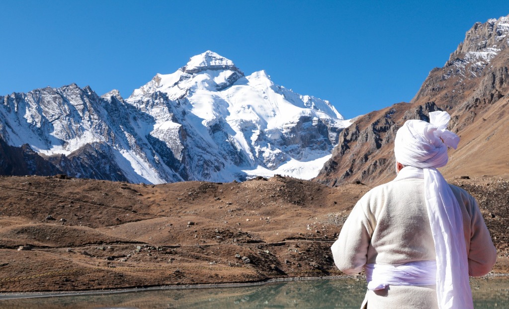 भारतीय प्रधानमन्त्री मोदीद्वारा पार्वती कुण्ड र आदि कैलाशको दर्शन