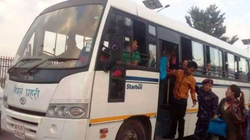 निःशुल्क बस सञ्चालन