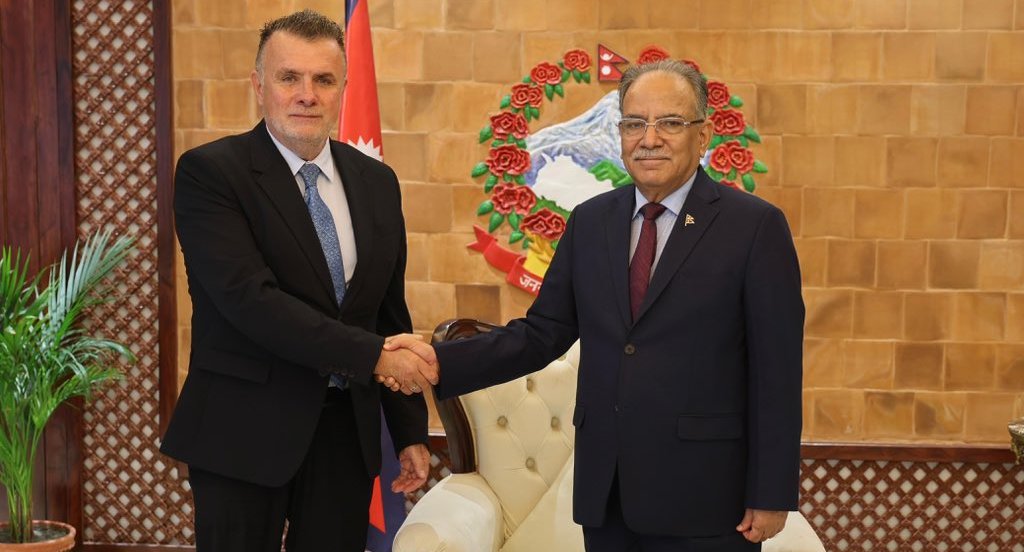 प्रधानमन्त्री प्रचण्डसँग स्वीडेनका गैरआवासीय राजदूतको शिष्टाचार भेट