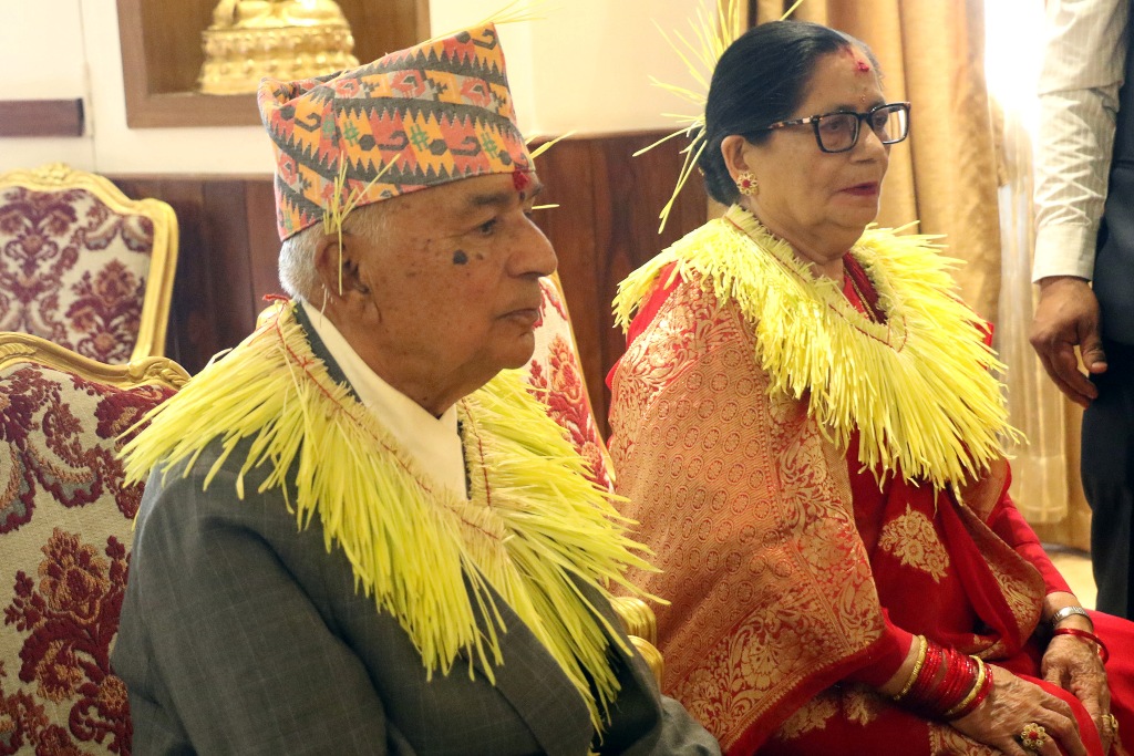  राष्ट्रपति पौडेलको विजयादशमीको टीका 