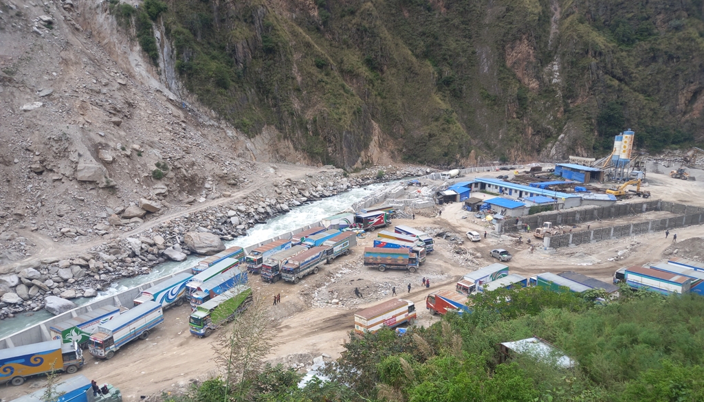 रसुवाको टिमुरेमा निर्माणाधीन सुख्खा बन्दरगाह