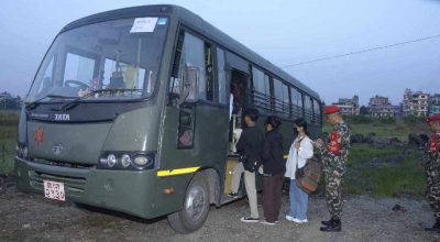 आर्मी बस