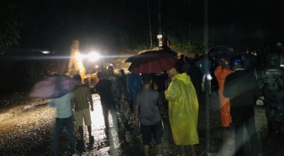 खोलाले बगाएको जीप भेटियो, एक मृत फेला, दुई अझै बेपत्ता