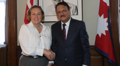 डा. प्रकाशशरण महत र आनमेरी ट्रेभल्यान