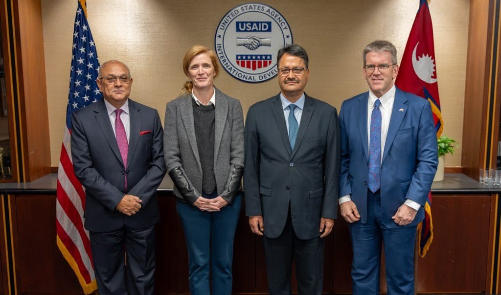 नारायणप्रकाश साउद र समान्ता पावर