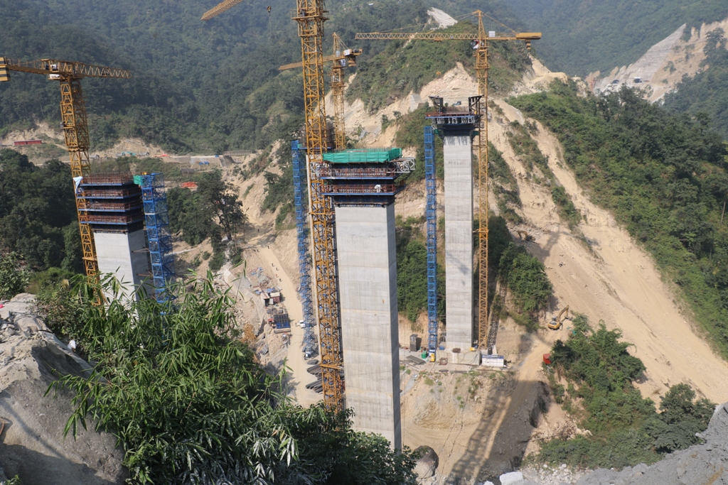 फास्ट ट्रेक