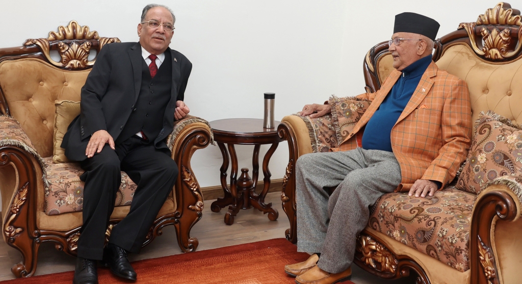 प्रधानमन्त्री प्रचण्ड र अध्यक्ष ओली