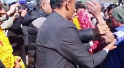 ओलीमाथि मुक्का प्रहार