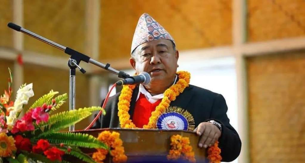 महेश बस्नेत