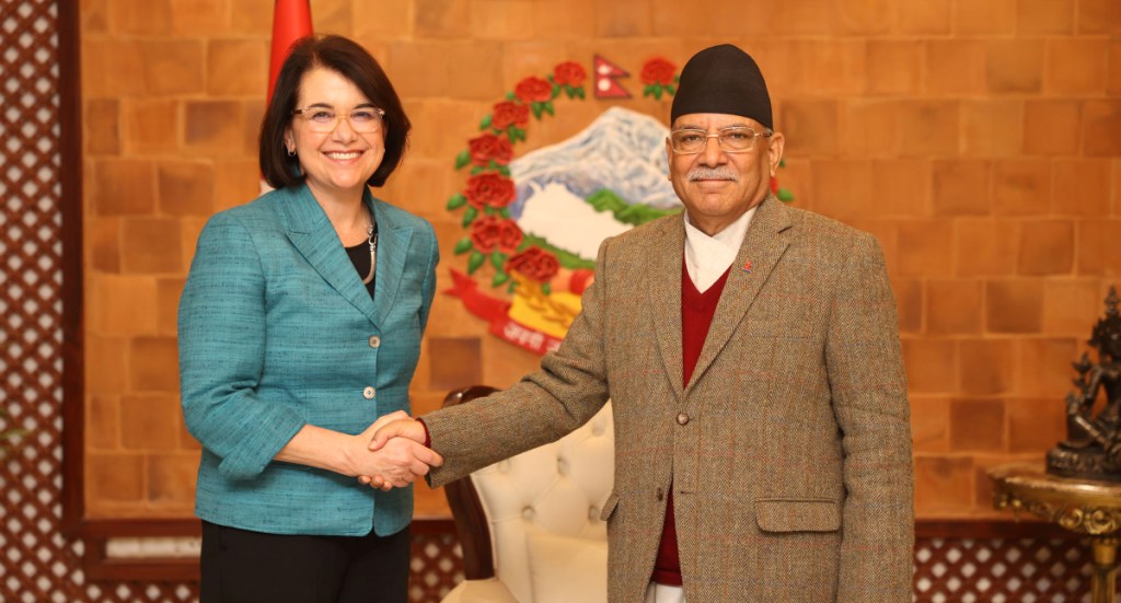 प्रधानमन्त्री प्रचण्डसँग शिष्टाचार भेट