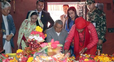राष्ट्रपति पौडेलबाट बागलुङ कालिकामा पूजाआराधना
