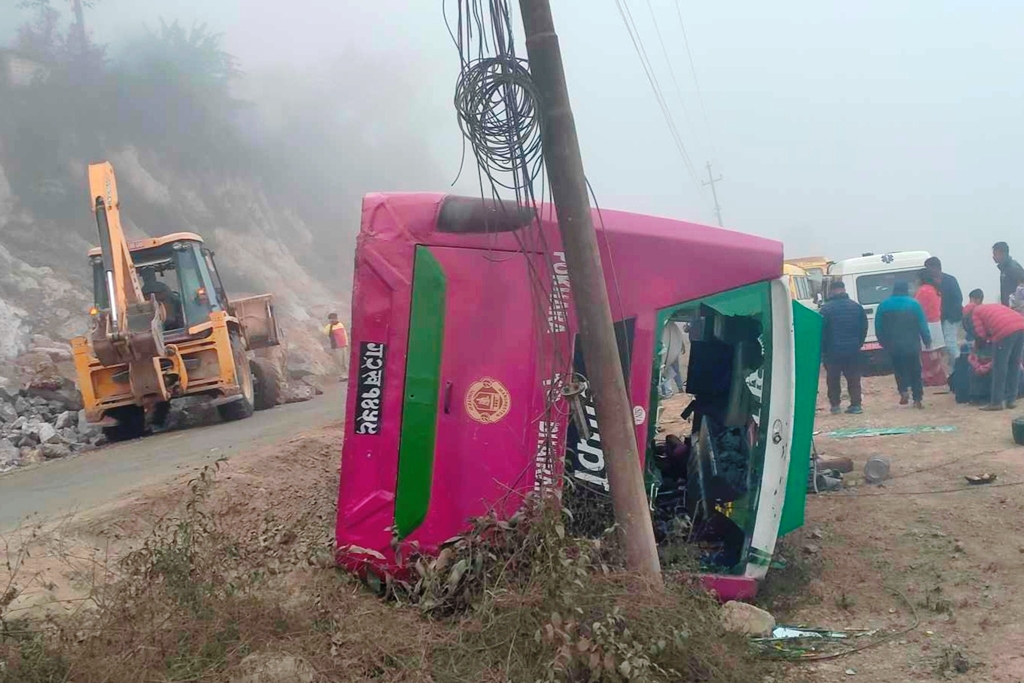 बस दुर्घटना