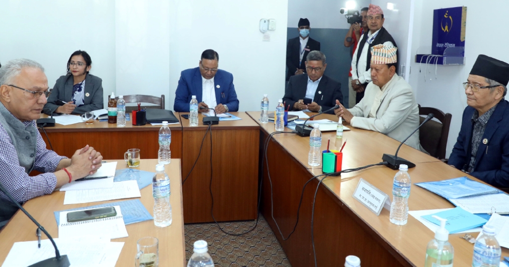 शिक्षा, स्वास्थ्य तथा सूचना प्रविधि समिति