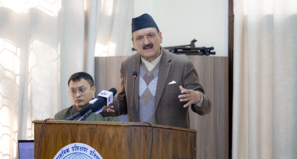 डा. प्रकाशशरण महत