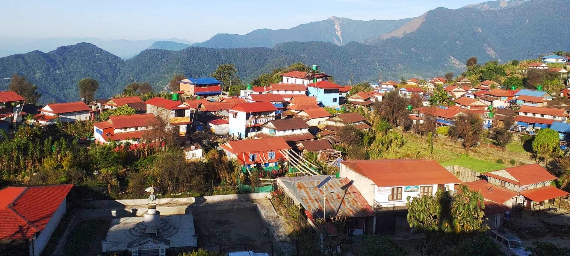 लमजुङको घलेगाउँका घरबास