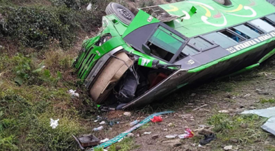 तनहुँको मौरीबजारमा बस दुर्घटना