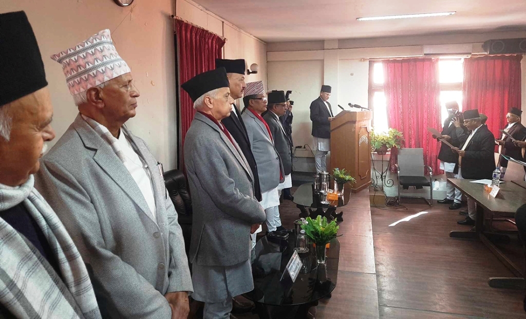 उच्च अदालतका ३९ न्यायाधीशले लिए शपथ