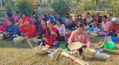 थारु महिला