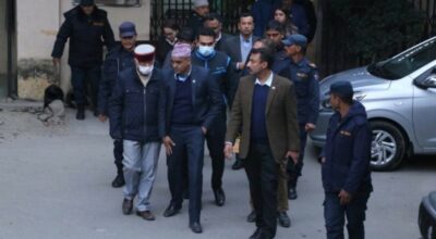 अरुण चौधरीसहित ३ जना