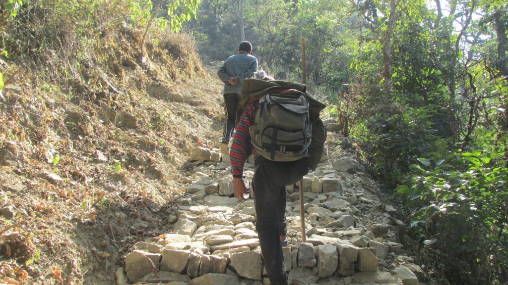 पिठ्यूँमै सामान