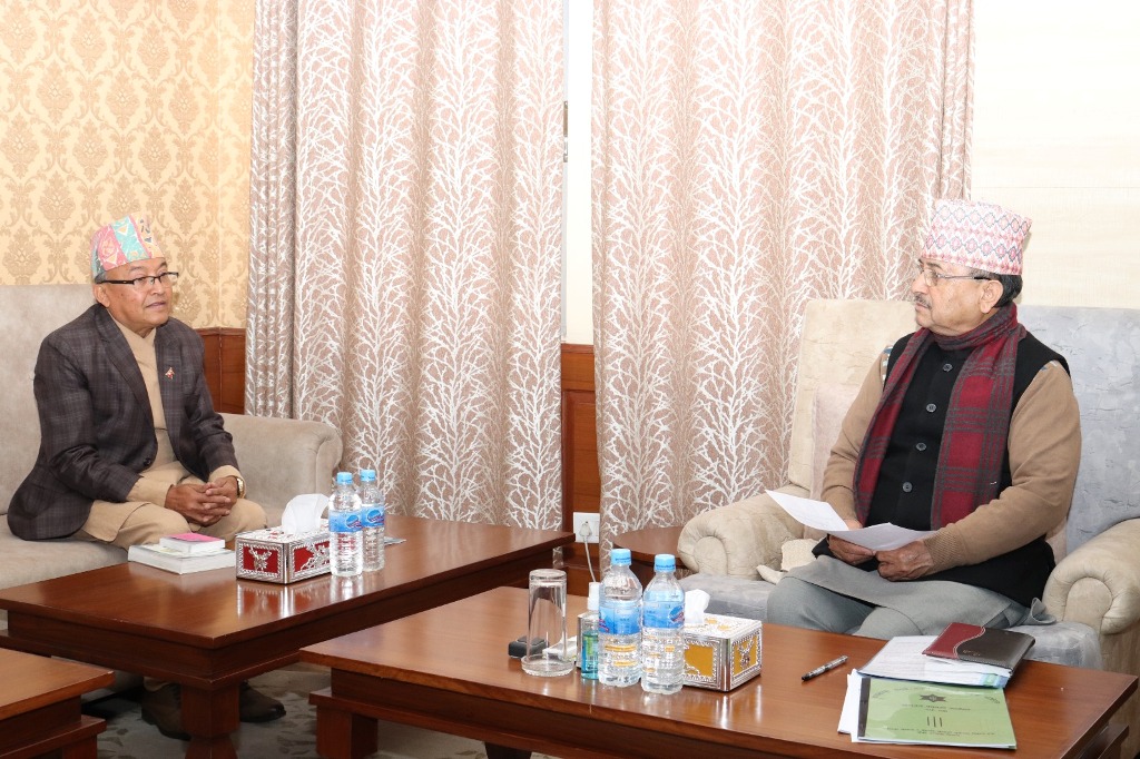 पूर्णबहादुर खड्का र दिनेशकुमार थपलिया