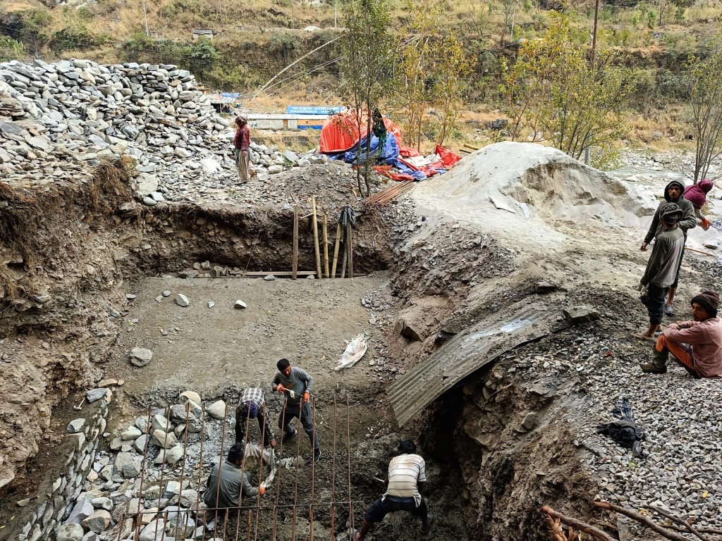 पुल निर्माण