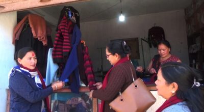 सामूहिक ढाका बुनाइ