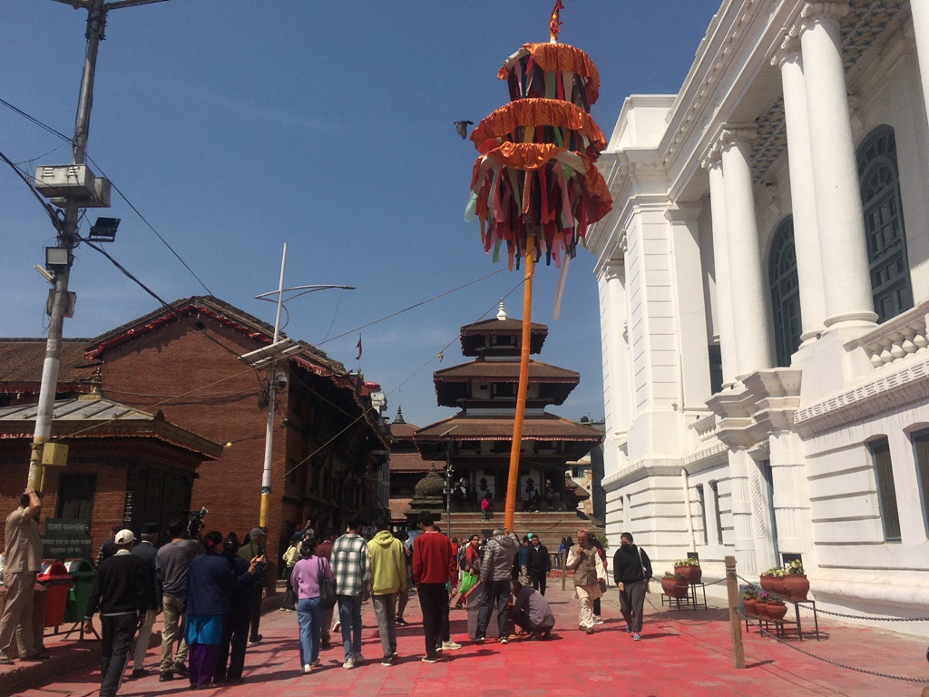 वसन्तपुरमा चिर ठडाएर फागुपूर्णिमा प्रारम्भ